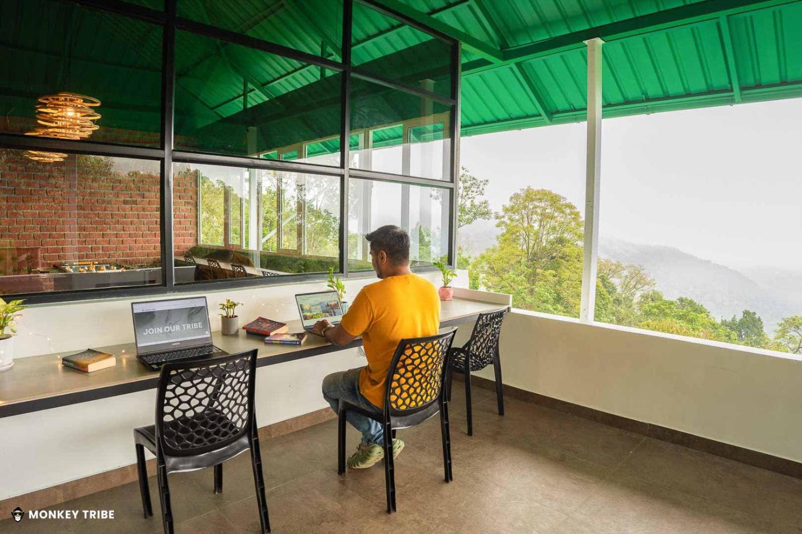Monkey Tribe Munnar 호스텔 외부 사진